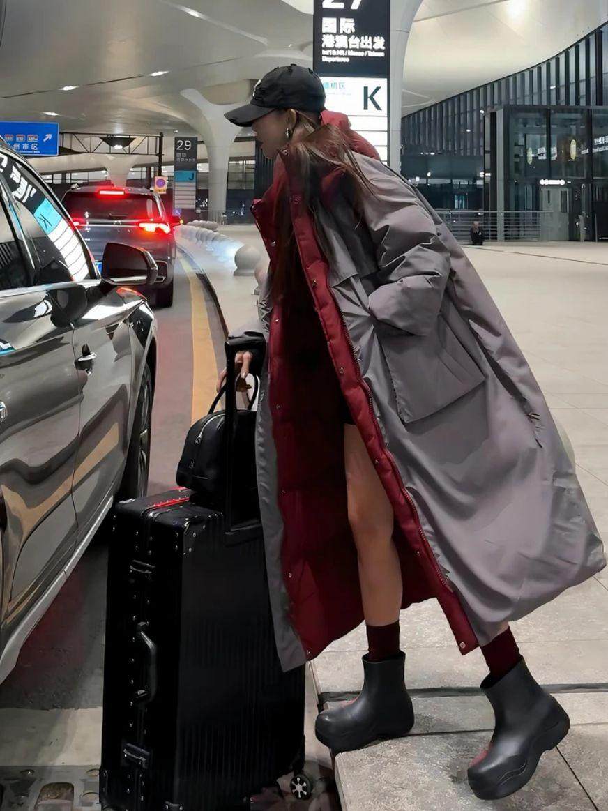 2025冬季新款羽绒服时尚宽松今年流行灰色外套女两面穿工装风长款