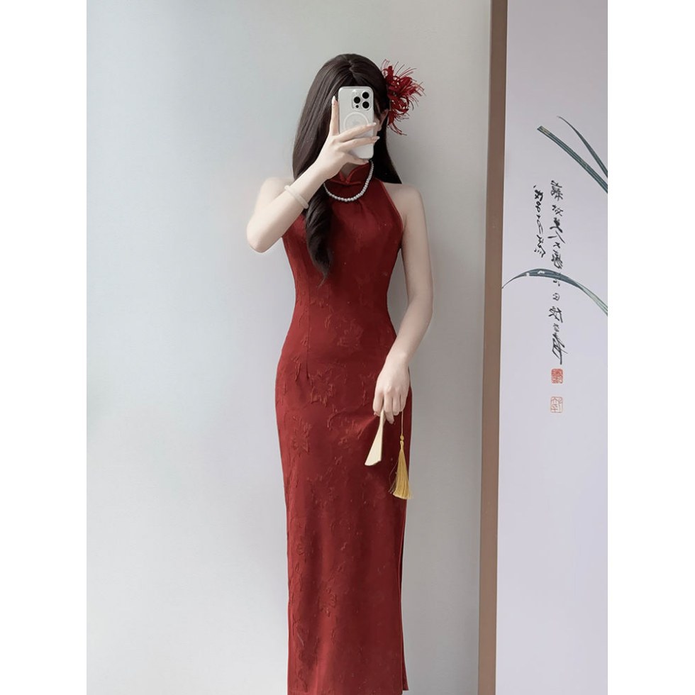 新中式红色旗袍少女订婚敬酒服2025年夏季新款挂脖日常可穿超好看