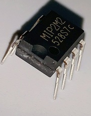 MIP2M2 液晶电源管理芯片 直插 DIP-7 全新原装 三菱电机空调