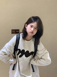 山东即墨卫衣女款2025新款爆款小个子秋冬加绒加厚正肩无帽上衣潮