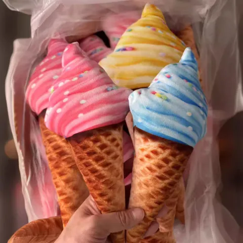 仿真logo甜筒抱枕印花毛绒玩具冰淇淋印玩偶活动包邮礼物