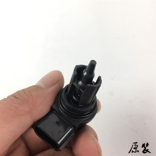 适用轻骑铃木GR150/GA150/QS150-5/7/9/1P0节气门怠速马达 怠速阀