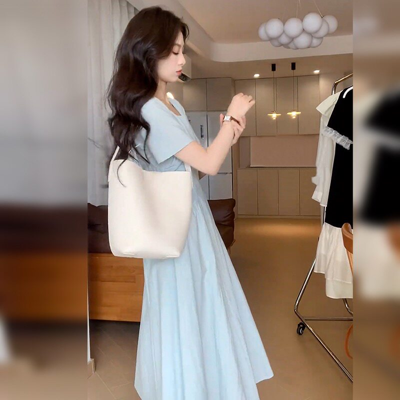 浅蓝方领夏季时尚方领甜美纯色简约设计感减龄孕妇产后哺乳连衣裙