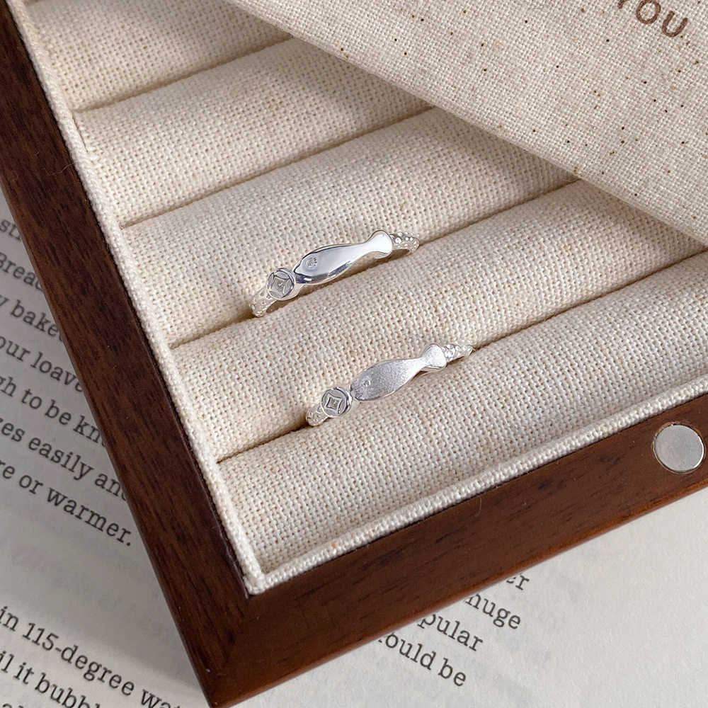 HANXIN S999足银独特设计小鱼钱币锆石戒指女轻奢甜美时尚指环