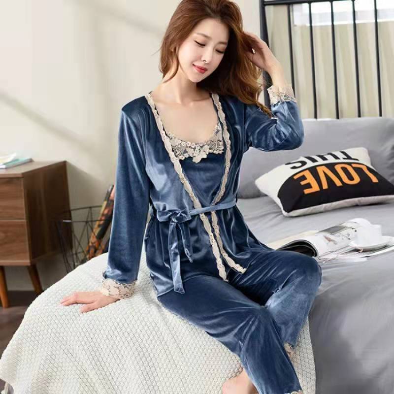 睡衣女秋冬季性感吊带金丝绒长袖睡袍套装女大码家居服三件套休闲