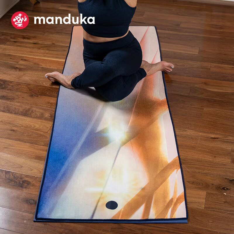 Manduka yogitoes环保便携吸汗防滑可机洗热瑜伽专业瑜伽垫布铺巾