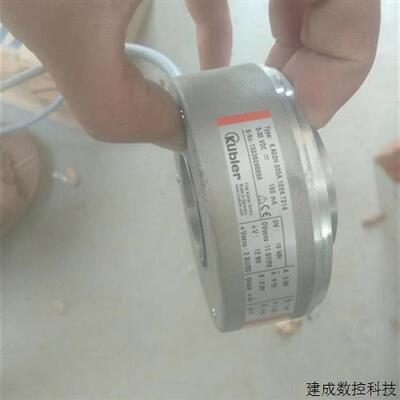 议价全新kubler库伯勒编码器 8.A02H.005A.1024.T014