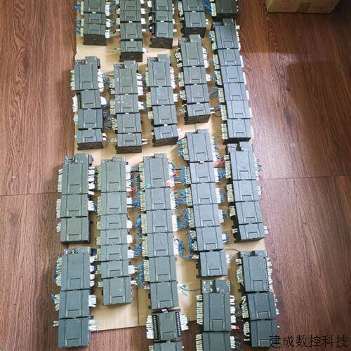议价6ES7231-0HC22-0XA0 产品PLC模块EM231 CN 6ES7 231-OHC22-