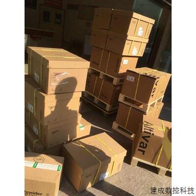 议价ATV212HD11N4/ATV212HD15N4/ATV212HD18N4现货施耐德水泵变频