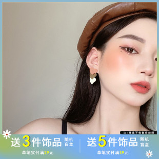 S925银针唯美日韩风耳环甜美爱心形个性 耳饰2005 撞色耳钉新潮长款