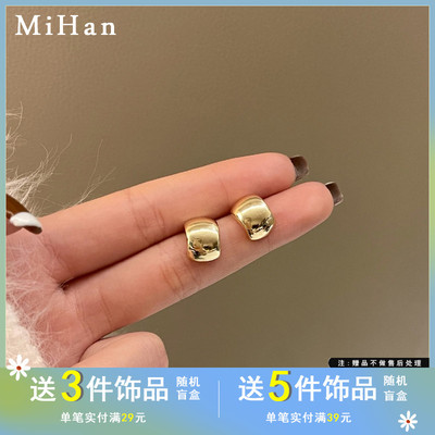 S925银针简约小巧金属质感耳钉女