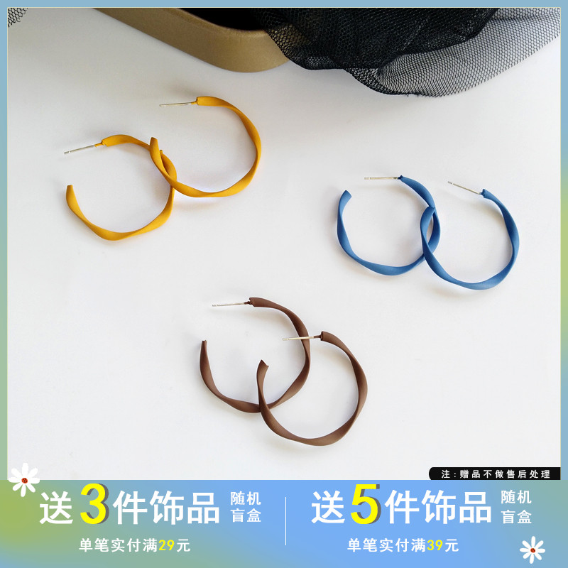 s925银针气质款c字的女哑光白色