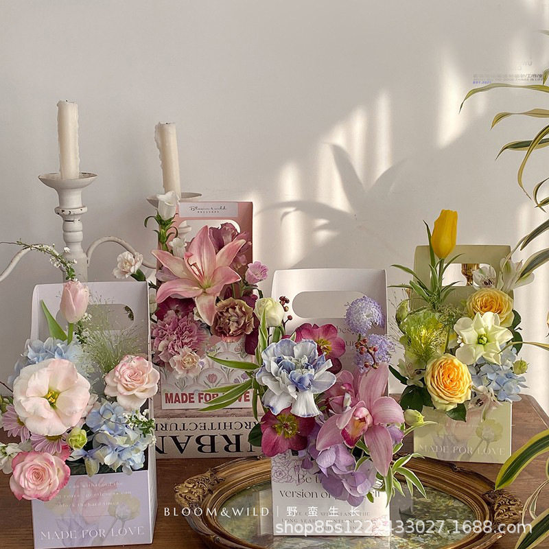 教师节简约款英文插花盒镂空手提盒鲜花手拎袋礼品包装盒插花纸盒