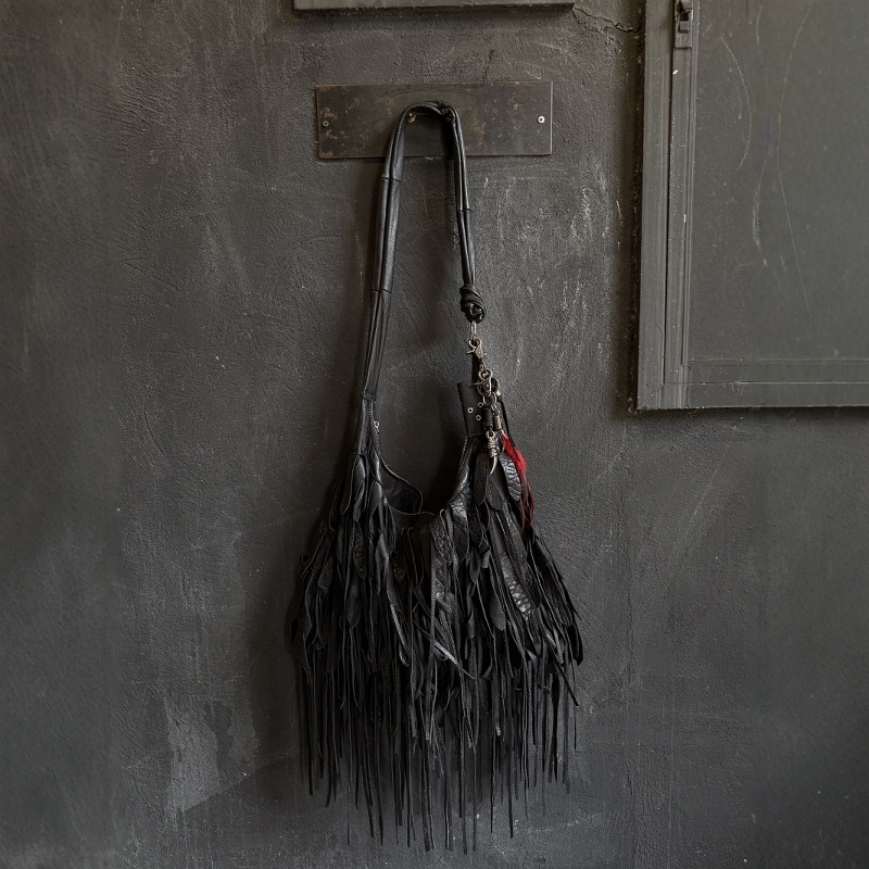 摇滚超华丽流苏包斜挎包