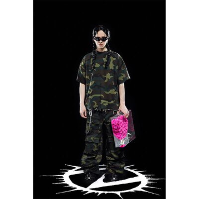 迷彩破坏毛边烫钉T恤短袖