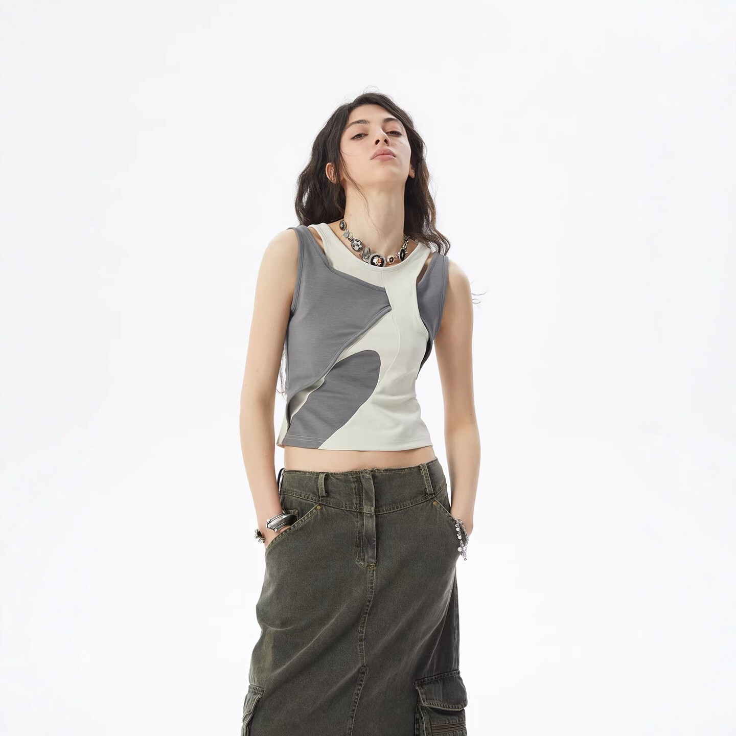 「Without Me」不规则交织感背心吊带女士修身性感弹力无袖上衣