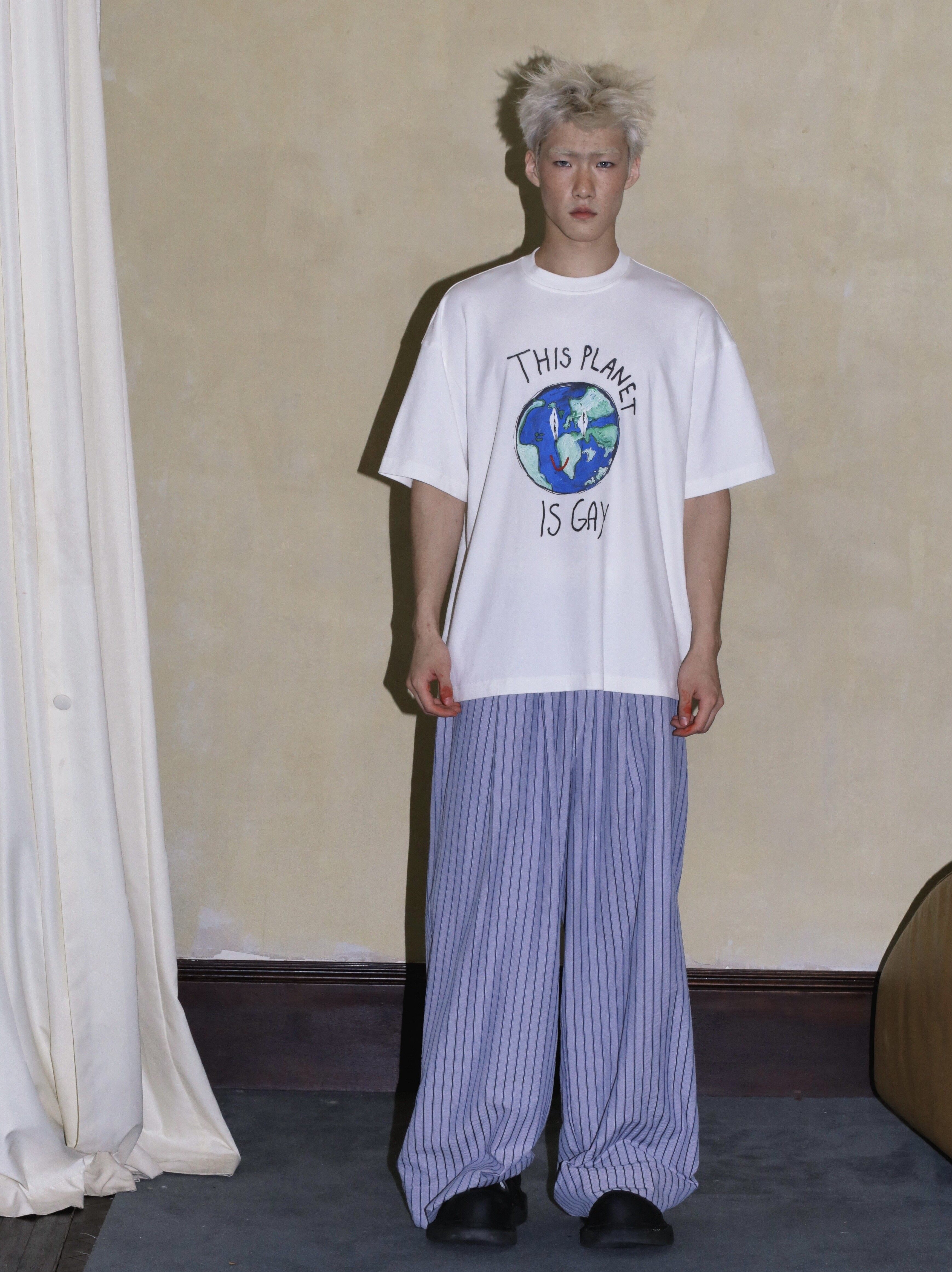 Without Me/XGS 手绘地球恶趣味英文印花圆领短袖T恤凉感面料男女