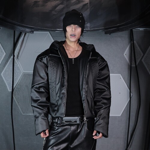 金属拉丝纹理先锋连帽棉衣