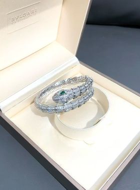 二手推荐宝格丽SERPENTI蛇形白金满钻手镯经典祖母绿眼蛇头手镯