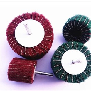 百洁布磨头6mm柄电磨头抛光除锈夹砂布尼龙纤维不锈钢拉丝轮磨头