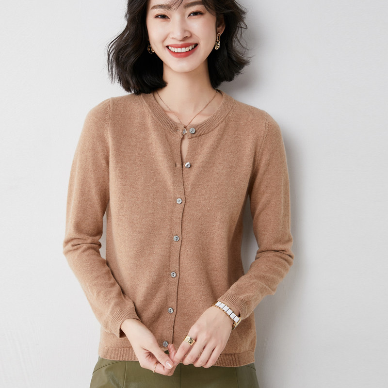 洋气开衫女针织内搭低圆领外穿长袖2021春新款纯色百搭显瘦打底衫