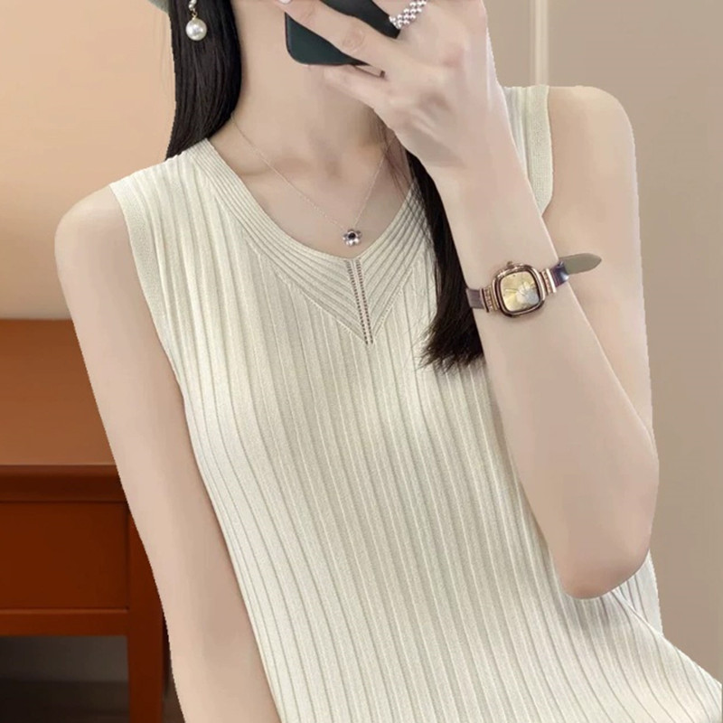 2025新款V领冰丝吊带背心女无袖针织衫西装内搭修身显瘦夏季外穿