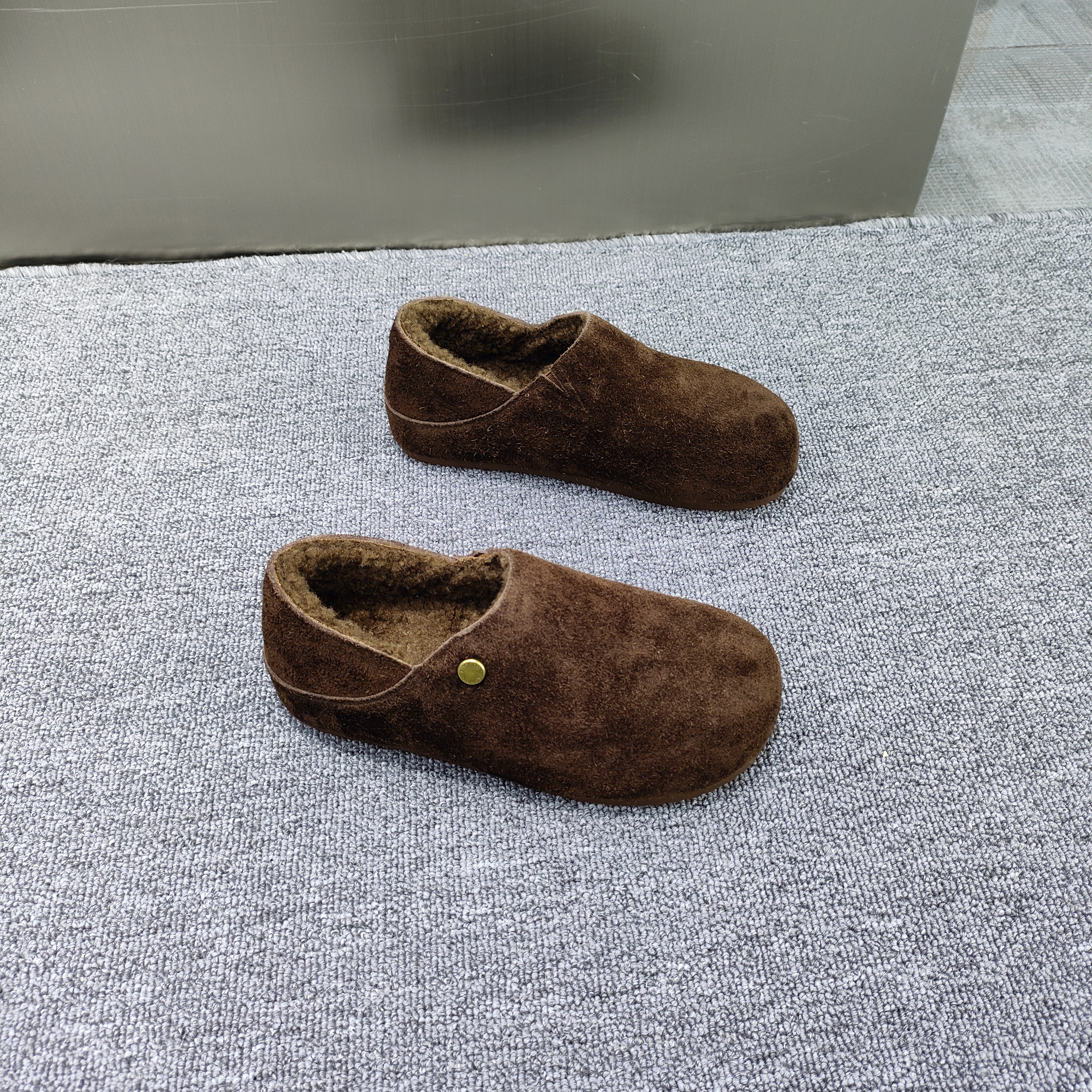 冬季加绒勃肯鞋女款2025新款一脚蹬真皮保暖棉鞋厚底防滑毛毛鞋忠