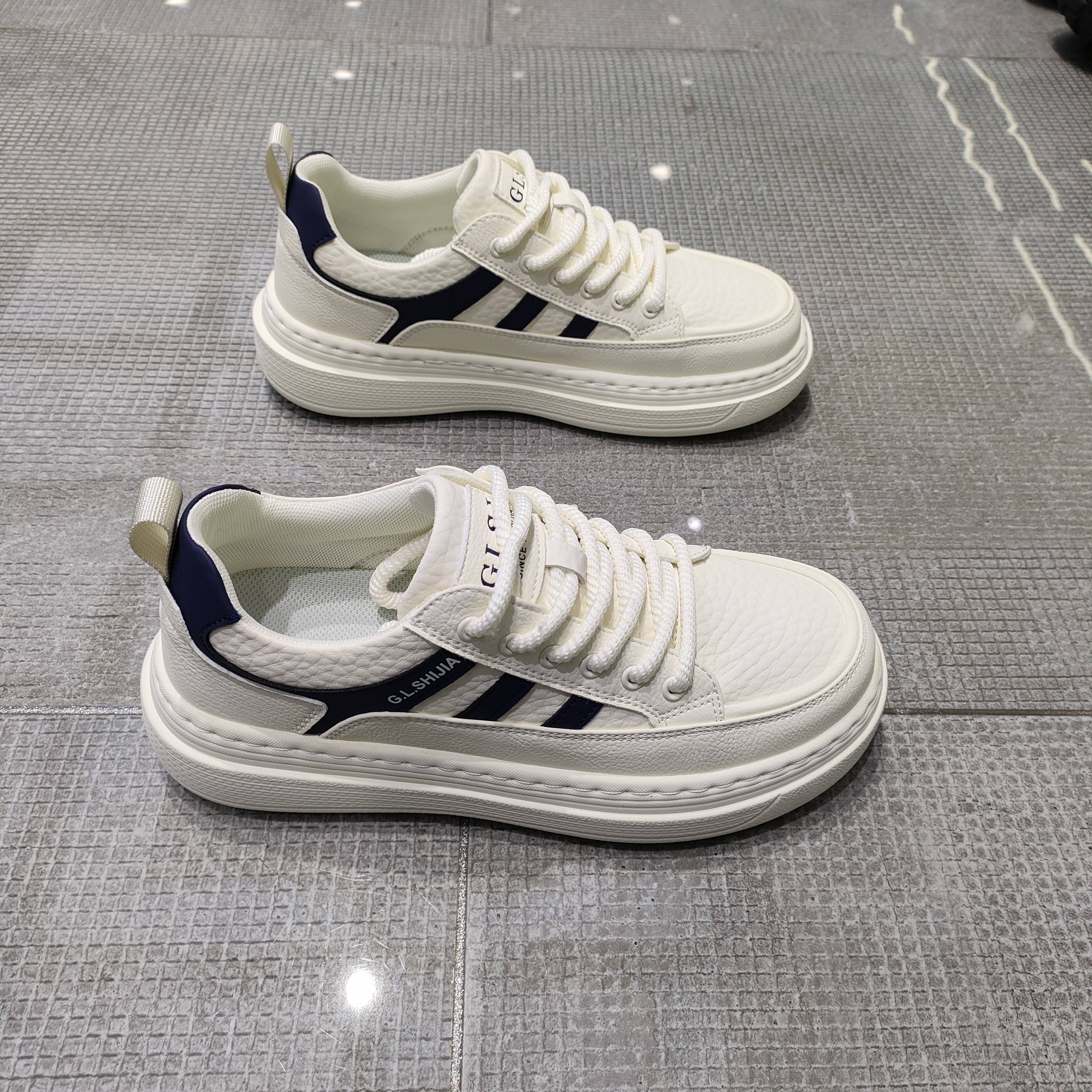 美式2026春季新款休闲风男鞋黑白软底拼色增高厚底小白鞋时尚百搭,流行男鞋,时尚休闲鞋,淘宝优惠券,粉丝福利购,淘宝优惠卷