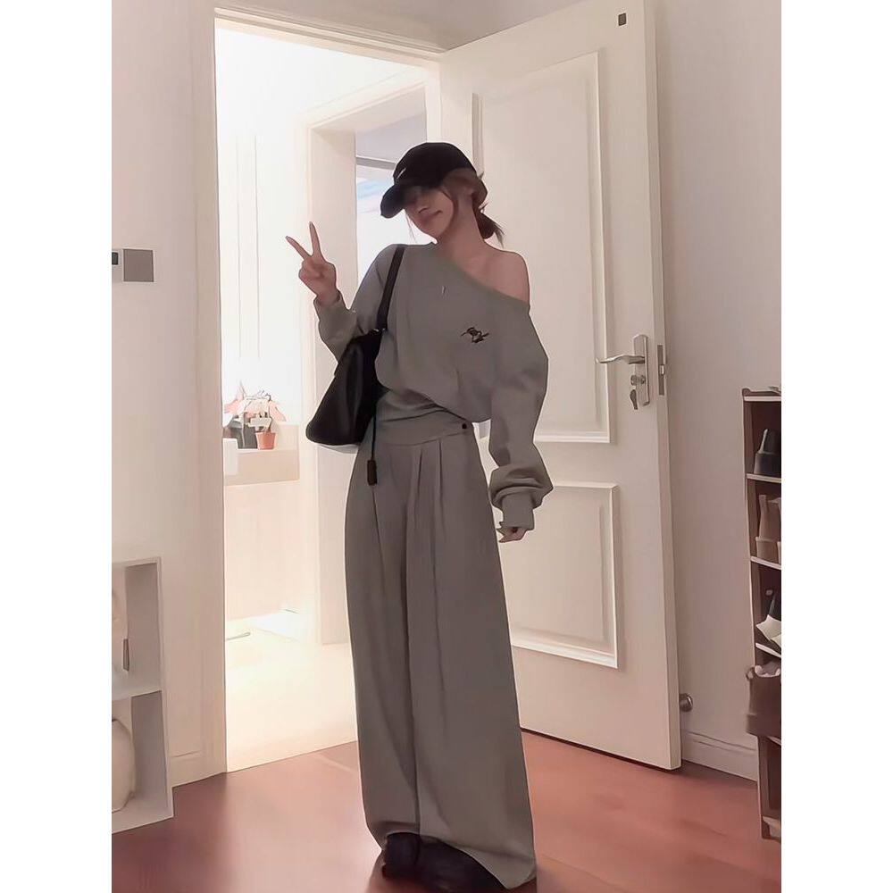 灰色休闲运动套装女装春季新款一字斜肩长袖上衣阔腿裤两件套
