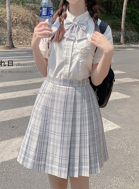 jk仲春小灰灰校供格子箱褶半身裙