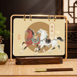 高档实木台历2026年新款铁艺冰箱贴日历广告雕刻马年创意桌面摆件简约月历年历礼盒装企业公司定制Logo印刷