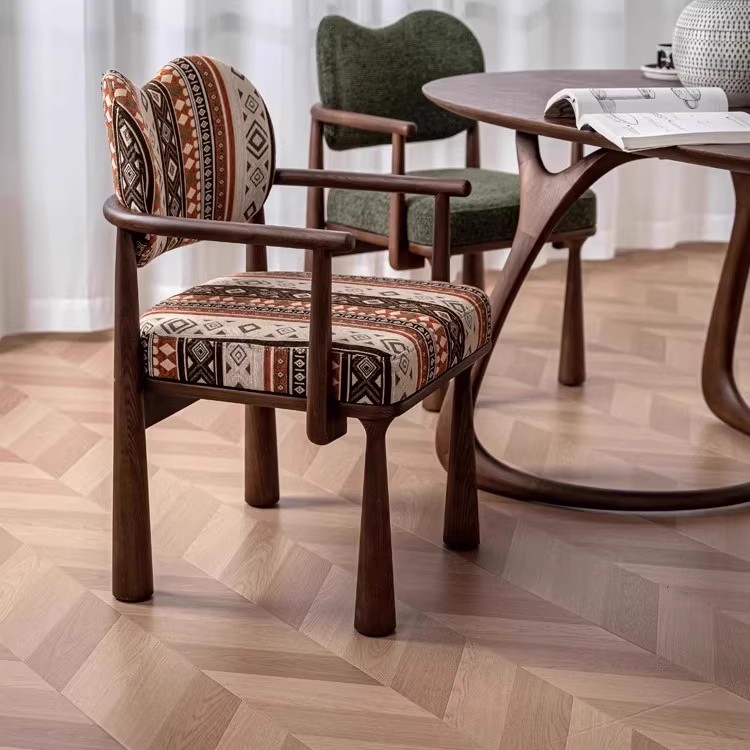 中古风实木餐椅家用靠背扶手餐桌椅舒服久坐休闲单椅子法式云朵椅
