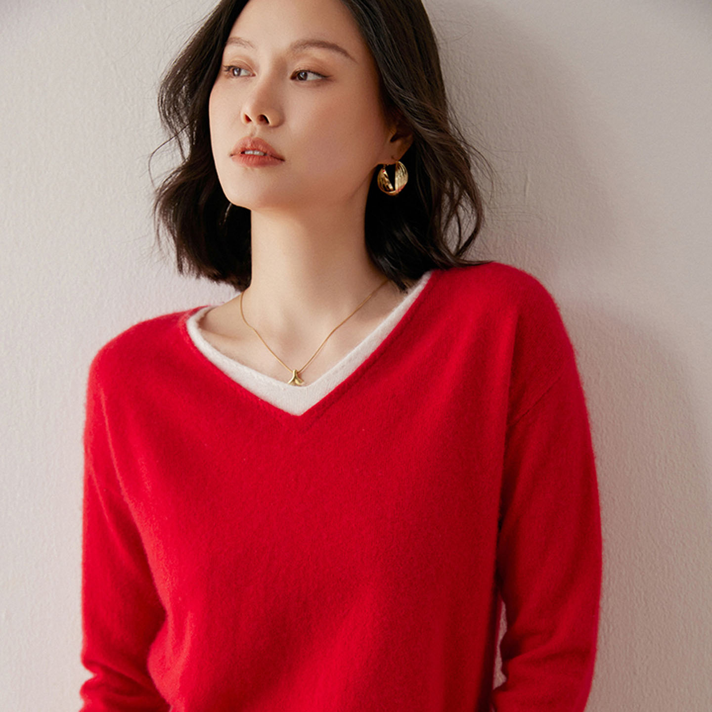 25秋冬山羊绒假两件V领打底衫女