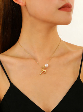 跨境热销小人推举动作珍珠吊坠小