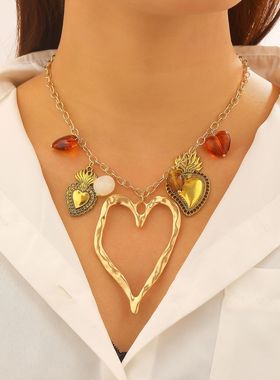 欧美跨境圣心不规则镂空爱心吊坠