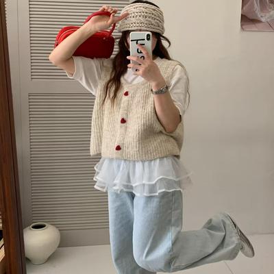 韩系桃心扣圆领无袖针织背心女2025早春叠穿软糯毛衣百搭马甲上衣