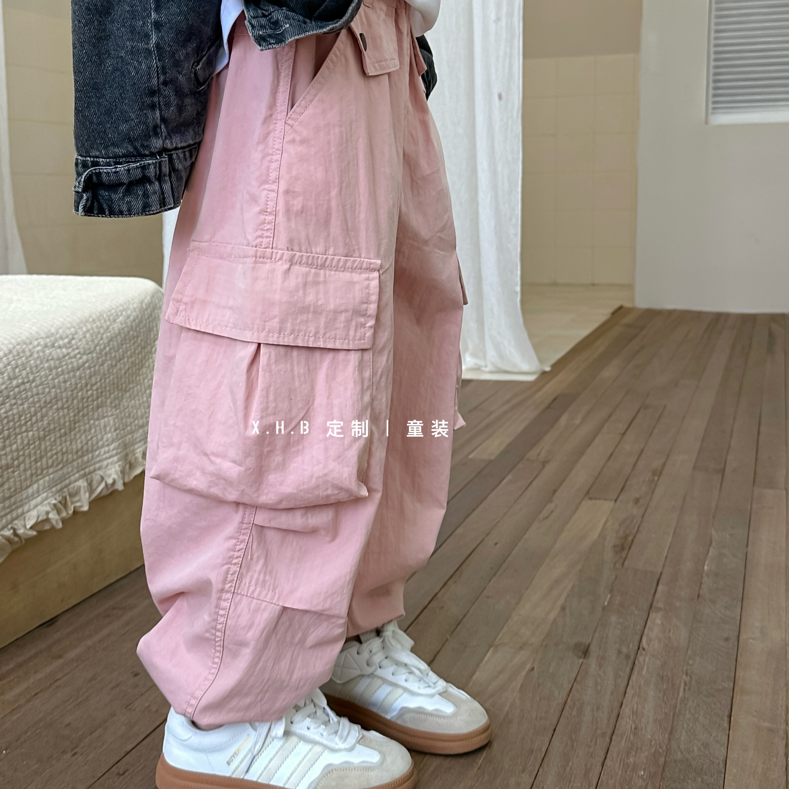 女童裤子工装裤春秋2026新款儿童宽松女孩韩版洋气休闲束脚裤粉色
