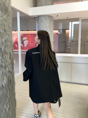 黑色西装外套女休闲宽松小西服