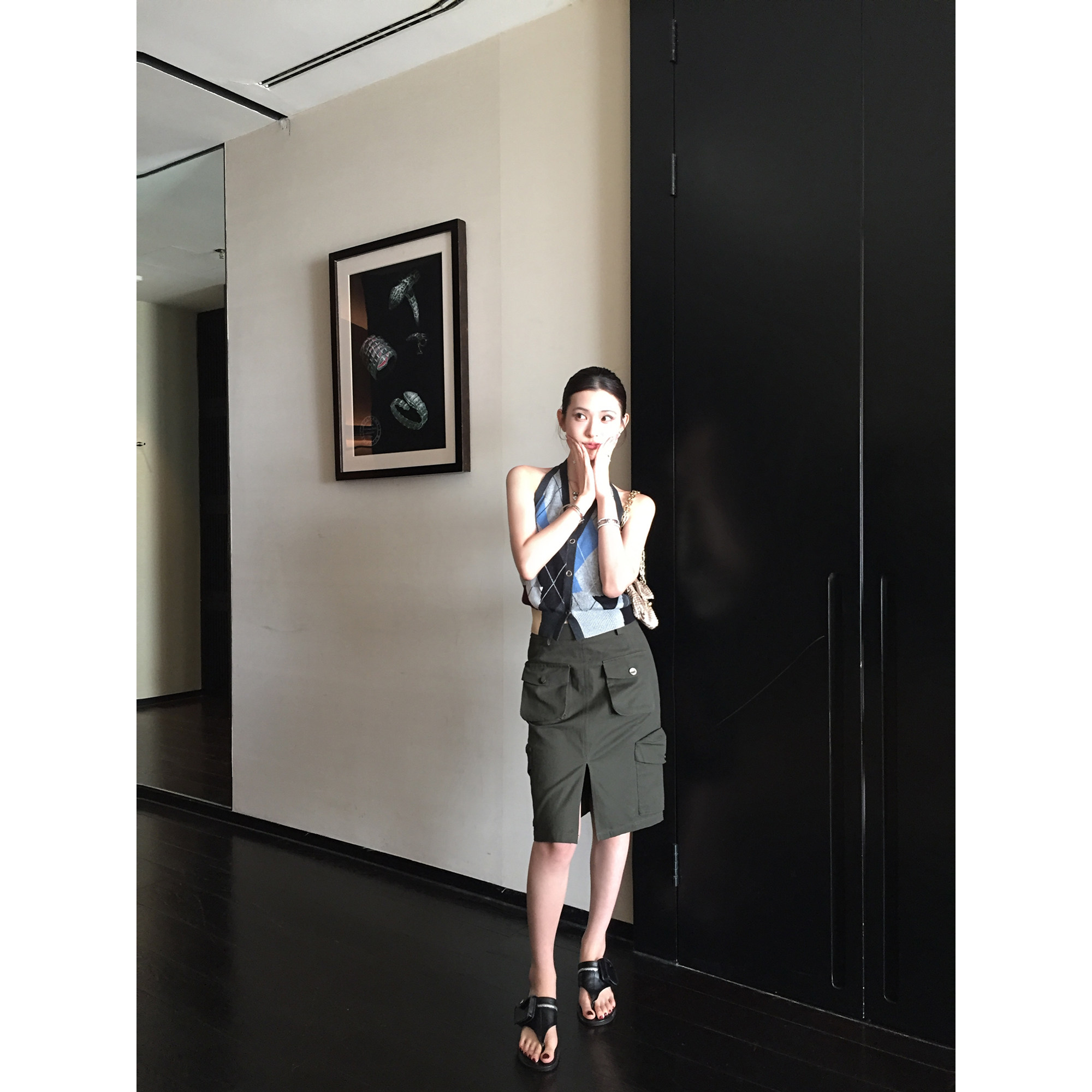 辰米范 时髦天赋 设计感多口袋工装半身裙女高腰开叉直筒短裙子