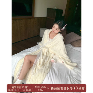 馨帮帮Homedress 珊瑚绒蕾丝连帽睡衣女秋冬加厚保暖长款系带睡袍