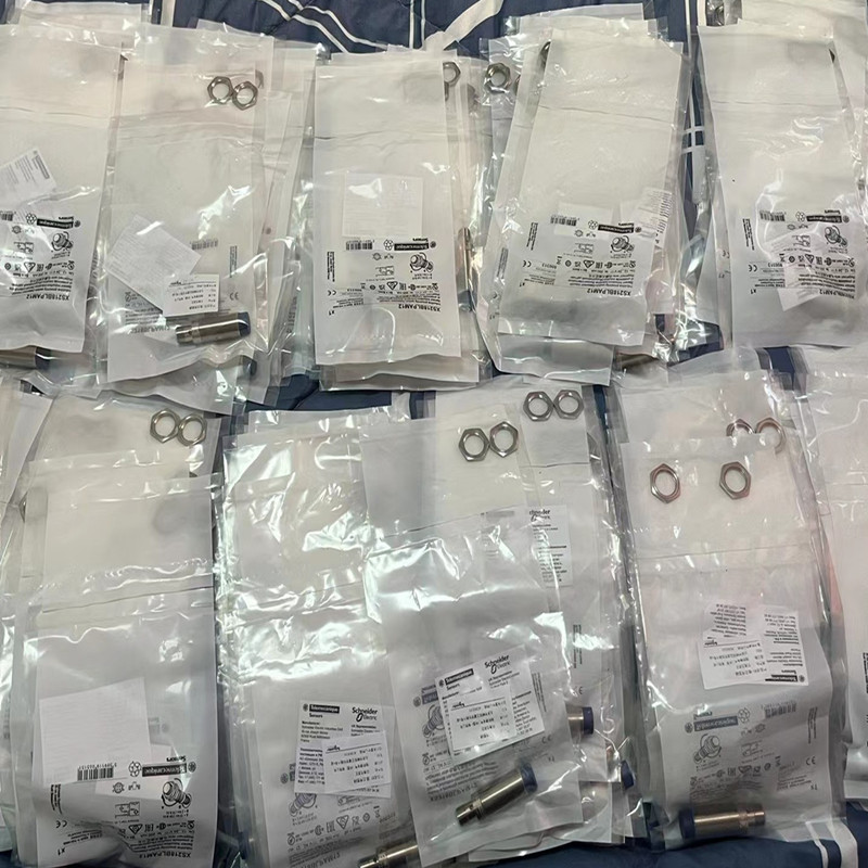 原装施耐德金属接近传感器自动化