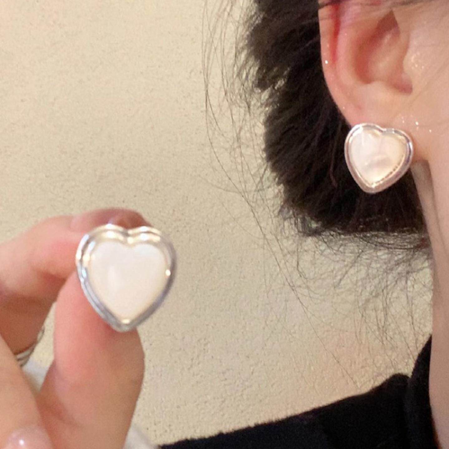 韩式韩版轻奢高级感贝母爱心耳环2023新款时尚简约小众设计感耳钉
