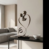 现代简约爱心人物雕塑摆件客厅书房装 饰品创意设计感家居摆设