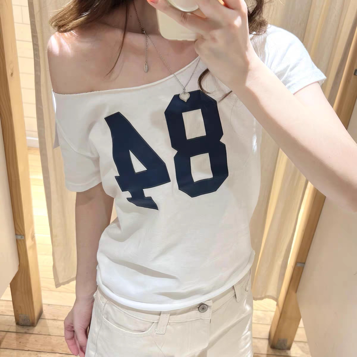 BrandyGirl复古斜肩84印花T恤图片