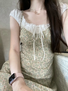 BrandyGirl新款三粒扣绿色碎花bm吊带连衣裙女收腰显瘦a字中长裙