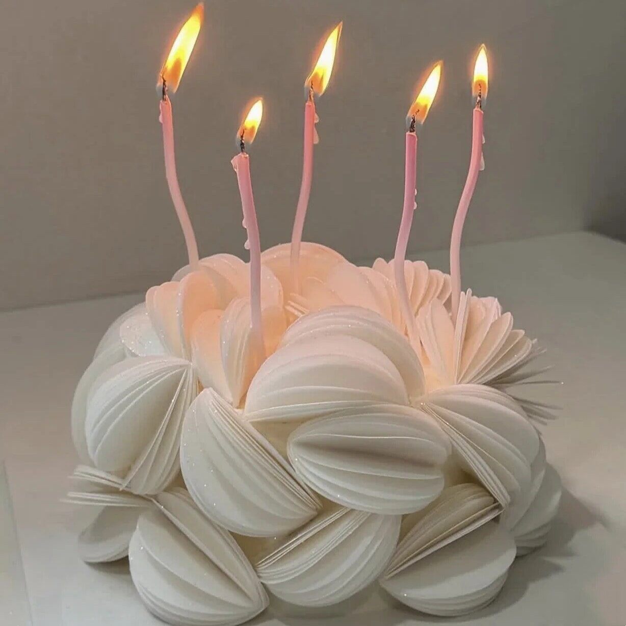 圆形威化纸糯米纸花朵花瓣插件生日蛋糕装饰粉红渐层线条弯曲蜡烛
