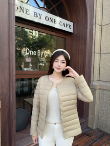 la samanna 90%轻薄羽绒服短款2025秋冬新款显瘦排骨羽绒服百搭女