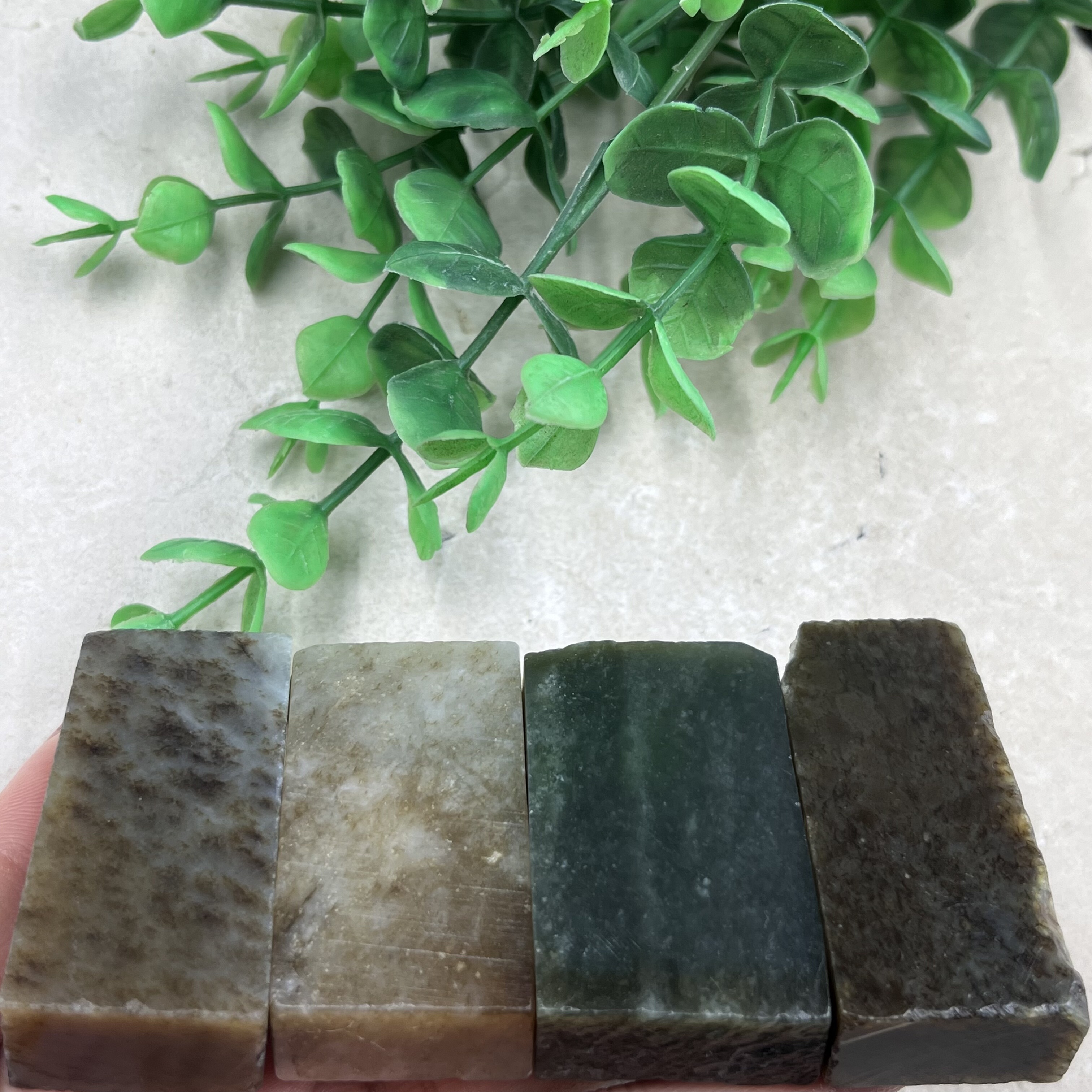 4件价新疆和田玉且末糖玉牌子边角料玉石料下脚料学习标本料包邮t