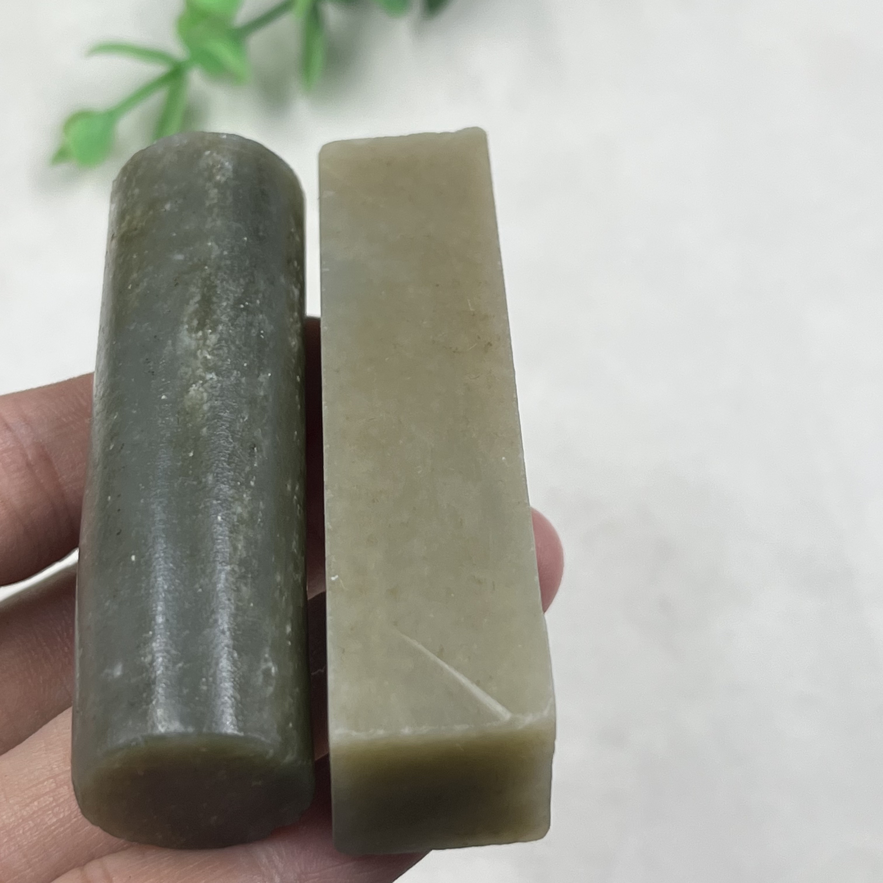 2件价新疆和田玉青玉糖玉勒子圆柱边角料印章方料料下脚料包邮t