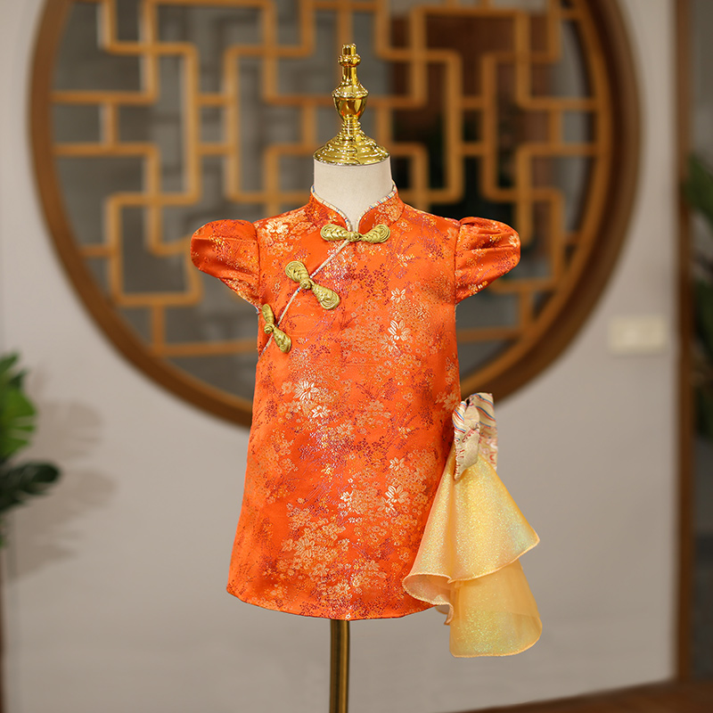 中国风女宝宝一周岁抓周礼服